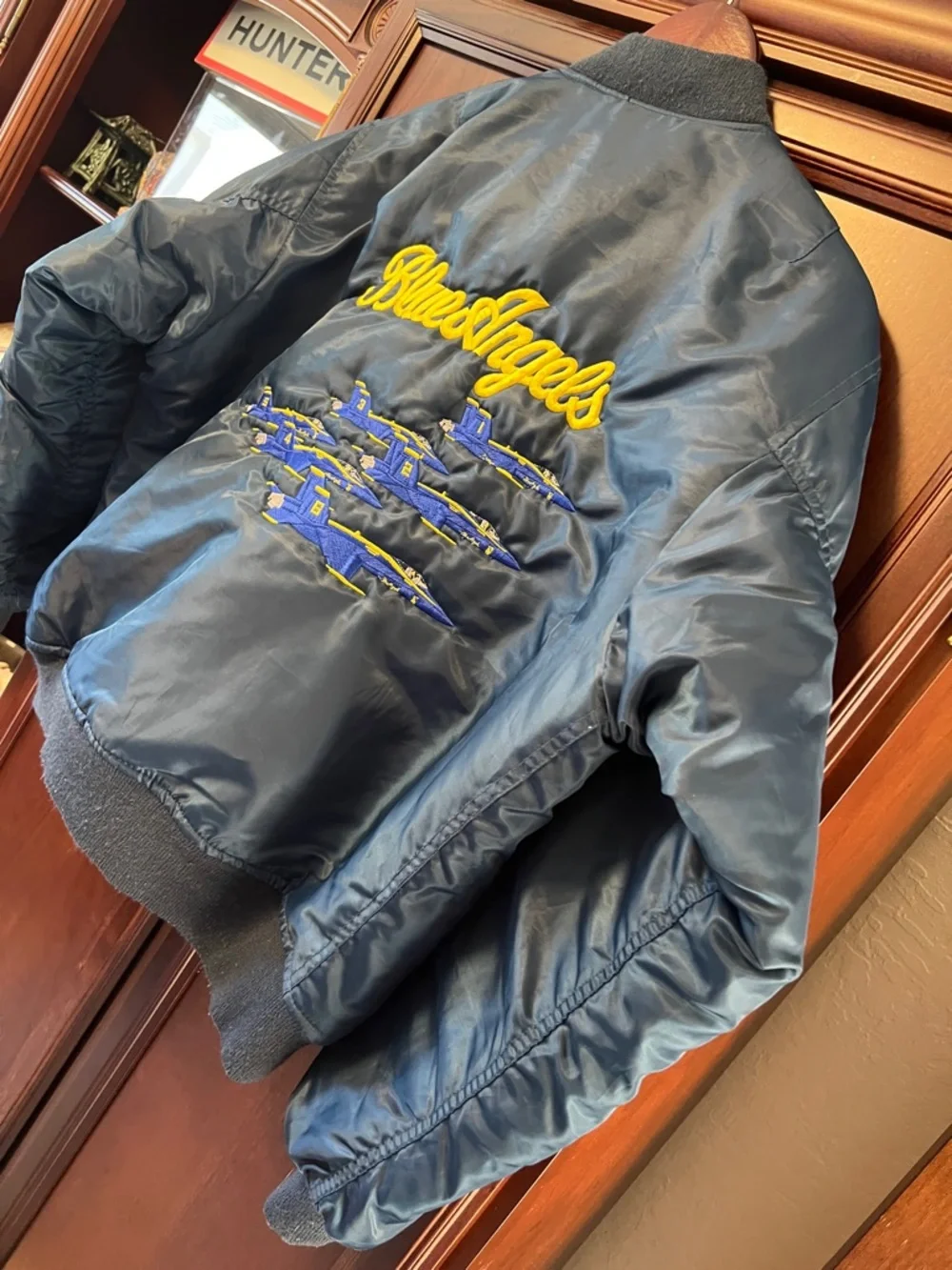 Vintage US Navy 🛩️ Blue Angels Nylon Bomber Jacket beautifully Embroidered Jets